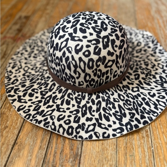 Scala Pronto Accessories - Scala Pronto womens hat Leopard Pattern Sun Hat  #beachhat#coastalcowgirl#rodeo